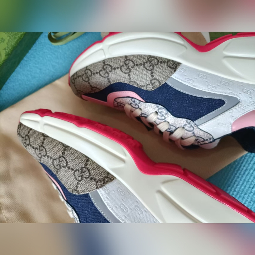 Gucci Navy and Pink Sneakers - Picture 9 of 9